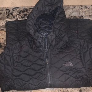 North Face Women’s Zip Up